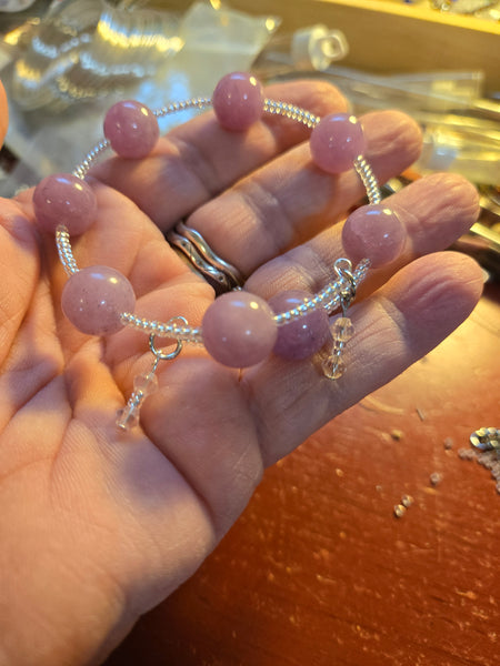 Bracelets - Lavender Jade and Miyuki Seed Beads Memory Wire Bracelet with Dangles - Handcrafted by Jules 🩷 **separately ** **Limited Edition**