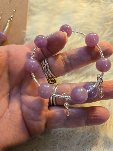 Gemstone Set - Lavender Jade and Miyuki Seed Bead Memory Wire Bracelet with Dangles & Lavender Jade and Miyuki Seed Bead Earrings 🩷 Set - Handcrafted by Jules **Limited Edition**