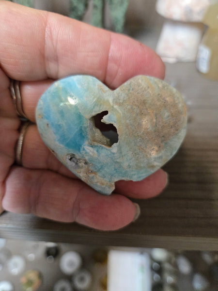 Carribean Calcite Heart H4