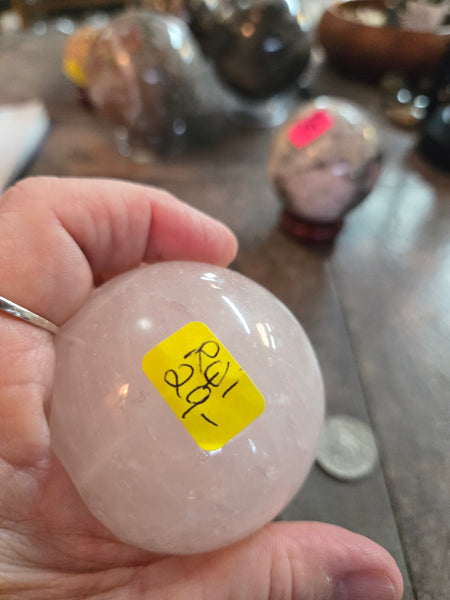 Spheres - Rose Quartz Sphere RQ1 40mm