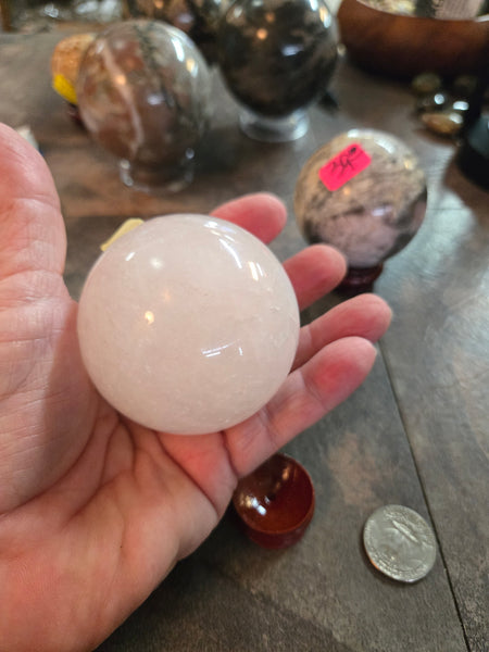 Spheres - Rose Quartz Sphere RQ1 40mm