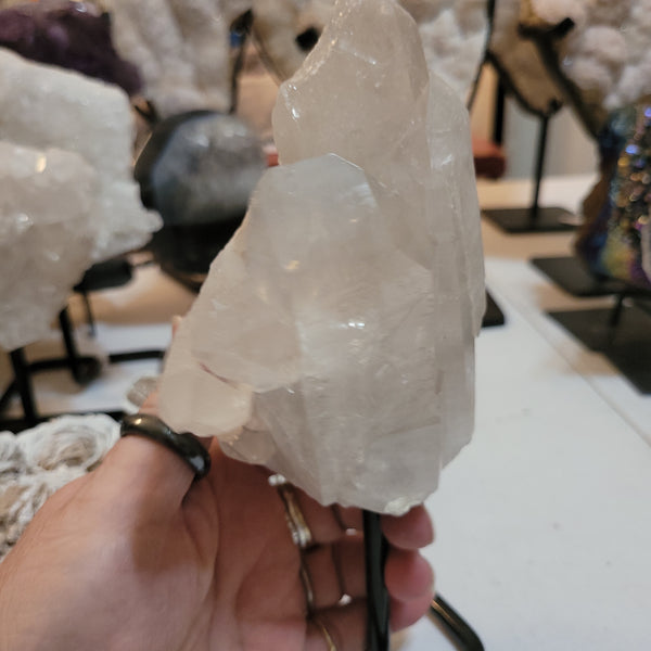 Quartz Cluster on Stand QS3