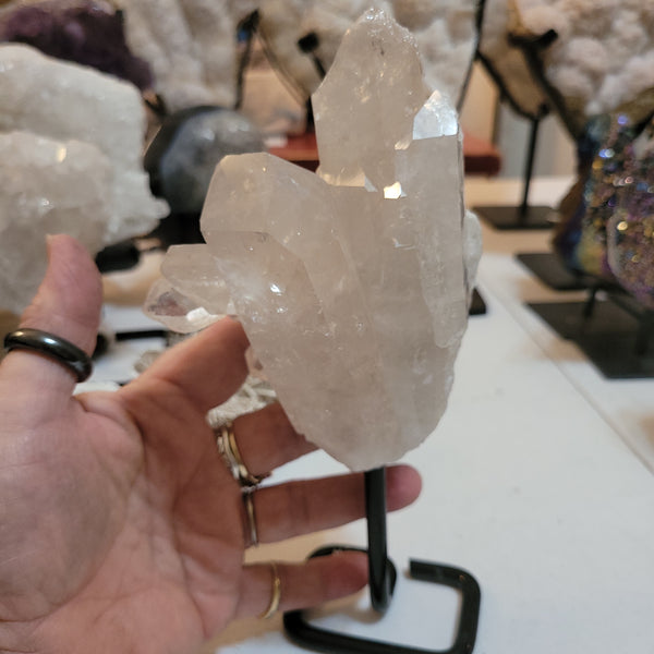 Quartz Cluster on Stand QS3