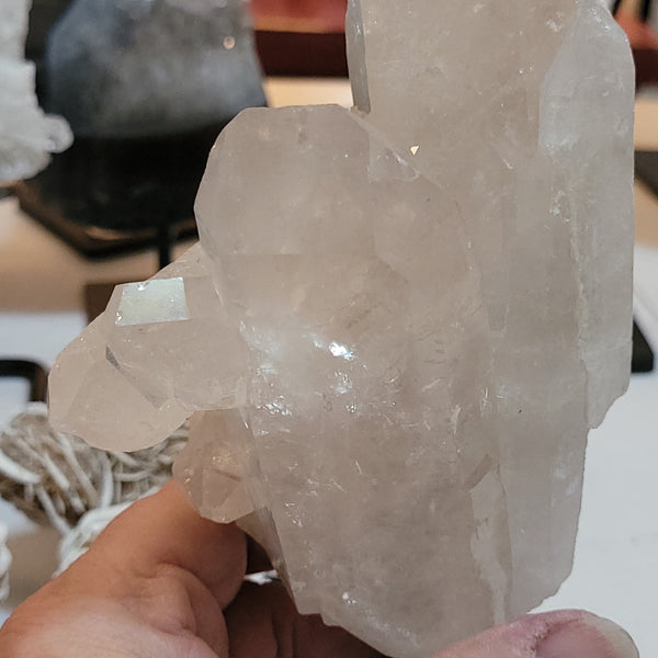 Quartz Cluster on Stand QS3